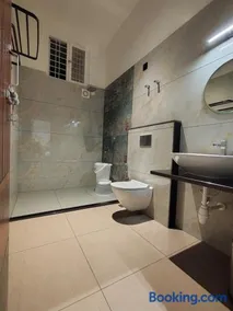 Hill Groves Home Stay - Image 4