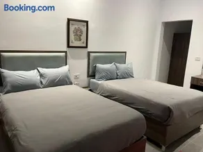Le Royal Marina Hotel - Image 3