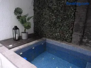 Pequeño Alojamiento con Mini Piscina - NO climatizada - Image 2