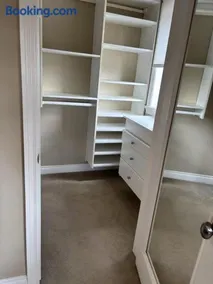 Rosehouse 2Bedrooms sleep 4 2nd floor private bathroom - Image 4