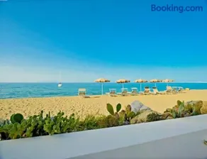 Ancora Bianca Beach Residence - Image 2