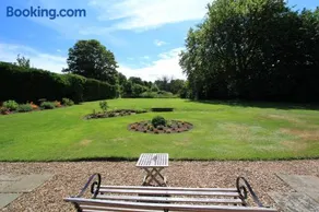 The Lawns House - Image 4