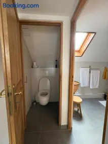 Maison avec piscine privée au calme - Image 3