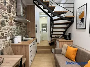 Laura's Loft - Image 1