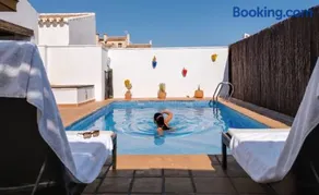 Villa Macondo, Heated Private Pool & Golf Estate - Image 1