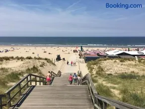 Sunset Beach House - Image 4