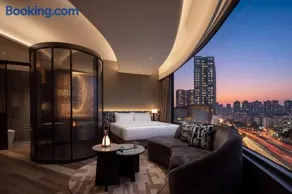 YOUNG Hotel Guilin -Mixc Mall - Image 1