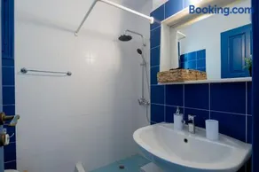 The Paros Collection Homes Luma - Image 5