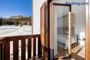 Studio avec internet haut débit | Vue lac | Ski à proximité - Image 2
