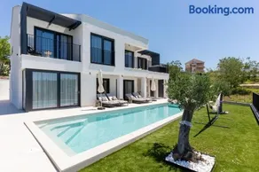 Villa Loparia - Hosted by Monika - Image 2