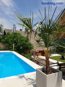 Planika Holiday Home - Image 1