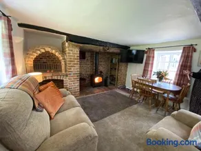 Honeysuckle Cottage - Image 3