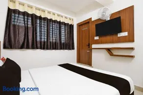 Hotel O Royal Inn - Image 3