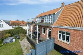 Close To The Sea Bright Apartment In Arnager - Image 1