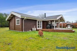 Well-Maintained Holiday Home In Cozy Surroundings Close To Ebeltoft - Image 1