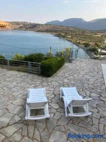 Ageranos seaview house - Image 1