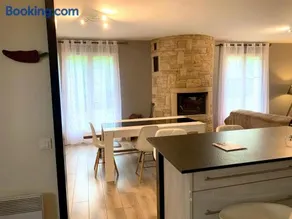 Maison familiale à Saint-Pée-sur-Nivelle avec jardin - Image 1