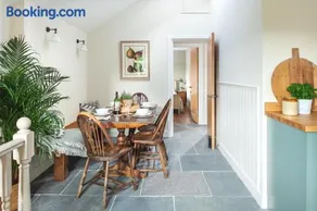 Riverside cottage on private wildlife estate 3-bed - Image 3