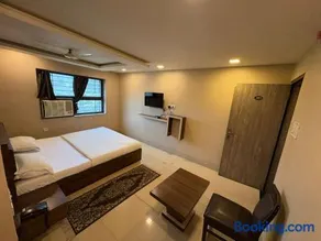 Hotel Aurelia Heights - Image 4