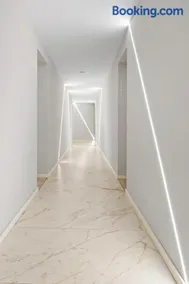 Win Herastrau HOME - Image 2