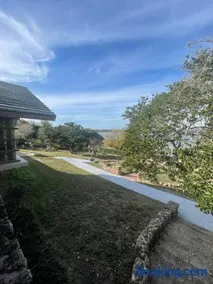 Hotel-Style Private Suite-Lake View-Gardens - Image 2