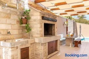 Seafront Stone Villa - Image 4