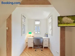 BG Living & Hosting - Stilvolles Jugendstilhaus am Marktplatz - Top-Lage im Zentrum - Image 3