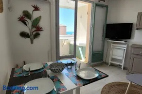 Appartement vue mer climatisé Seaview AC apartment Saint Pierre la Mer - Image 2