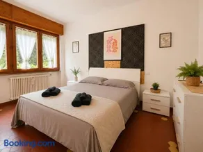 Sunflower Apartment - Image 1