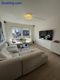 Hygge Home Aalborg, Free Parking & 15 Min to City Centre - Image 1