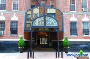 Park House Hotel Brooklyn - Image 1