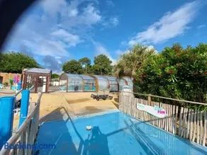 Mobilheim „Mh 338 Ronce Les Bains“ mit Gemeinschaftspool, privater Terrasse und Klimaanlage - Image 3