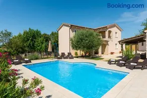 Beautiful villa Natura with pool in Labin - Image 1