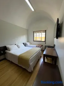 Arcadas Hotel - Image 1