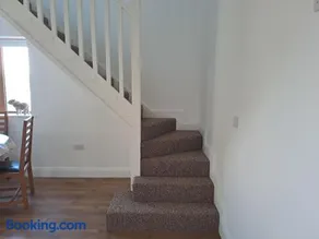 Shore View Apartment - Image 2