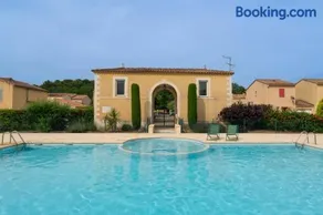 Villa climatisée avec piscine - Image 1