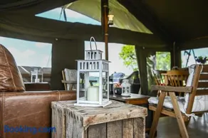 Brocklands Farm Glamping - Image 5