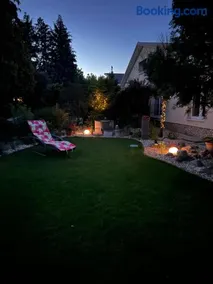 Apartman Karlina 100 m2 Terrace Garden - Image 2