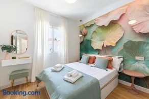 Playa 4min #Parking #Smart TV #2 habitaciones #Familia - Image 1