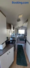 Sam's Caravan Hire Golden Gate - Image 3