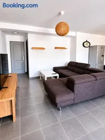 Appartement indépendant dans bas de villa entre mer & montagnes - Image 1