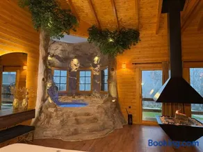 Cave Chalet - Waterfall Chalet - Image 3