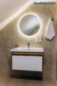 Eduard Hotel - Image 5