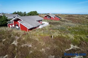 Lovely Summer House On Natural Grounds - Image 2