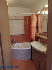 LARIX Apartman - Image 2