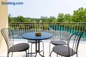 Family friendly Villa with Pool and Garden - Image 2