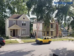 House on Hill Street - Image 2
