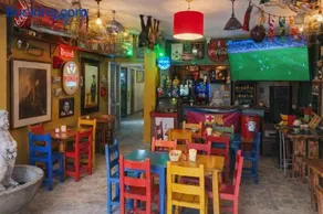 Casa Almarita Hostel Social Bar - Image 2