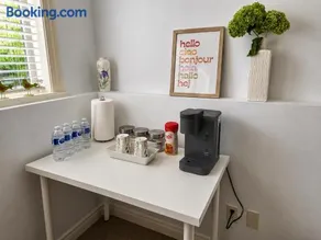 Cozy suite with a private entrance - Image 3