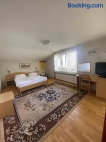 Family Hotel Zdravets - Image 5